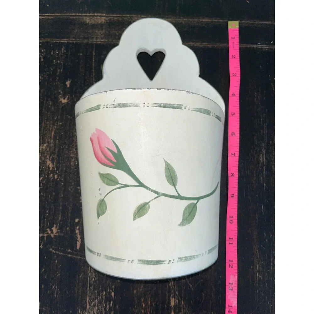 Vintage Wooden Wall Pocket Planter Heart Cutout Hand Painted Rosebud Cream 12.5